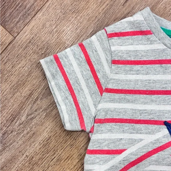 Baby Boden Gray and Red Airplane Tee Shirt Top Plane Short Sleeves 18-24m - Picture 3 of 12
